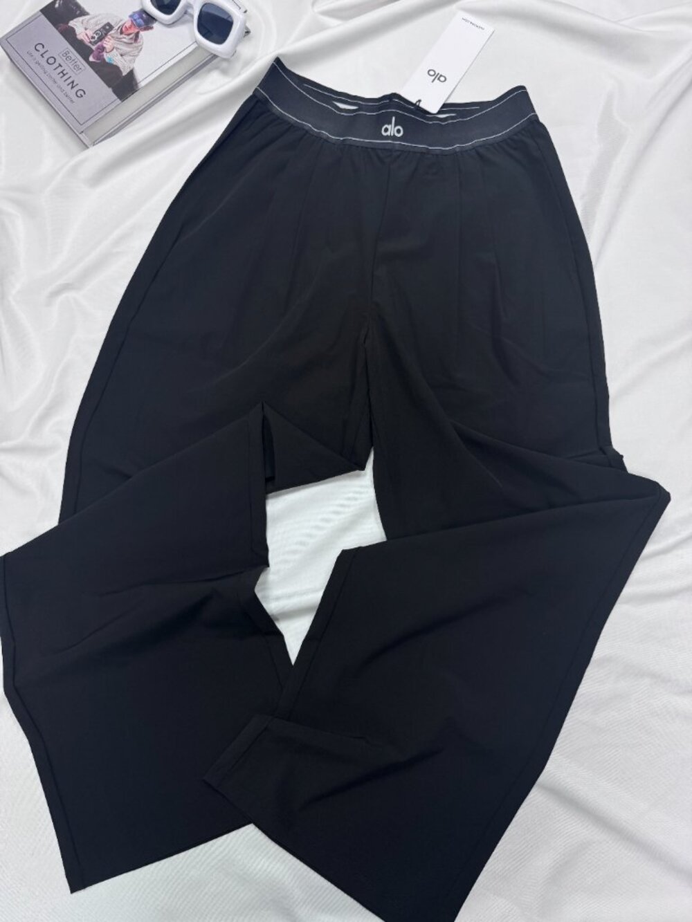 ALO Yoga Black Suit Up Trouser🔥 Chic Wide Leg Work Pants | Regular NWT🎄 - Picture 3 of 8